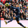サッカーのルールが6月から変更！「ハンド」 はこう変わった
