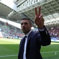 神戸のポドルスキ、クロップ監督は「×××なヤツ」
