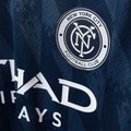 ニューヨーク・シティFC、新ユニフォーム「GOTHAM」登場！モデルは美人タレント