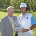 2014年にメモリアル・トーナメントで初優勝を挙げた松山英樹（右）とホストのジャック・ニクラウス（左）（撮影：GettyImages)