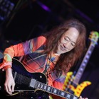 X JAPAN・PATA、足の状態悪化・背骨骨折を報告 所属バンド・Ra:INツアー延期発表 画像