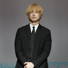 坂口健太郎、韓国観光名誉広報⼤使に就任 観光ポスター初お披露目 画像