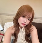 「今日好き」20kg減量話題の美女、胸元大胆披露のタイトワンピ姿「ボンキュッボンになりたくて筋トレ中」 画像