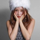 てんちむ、オフショルで美肩チラリ 手編みアクセサリー身につけた私服姿に反響「スタイル良い」「めちゃくちゃオシャレ」 画像