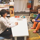 「こんばんは、朝山家です。」初回、脚本家・賢太（小澤征悦）のセリフが話題 “ドラマウォッチャーと名乗る評論家もどきの連中”に「リアルすぎる」の声 画像