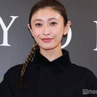 山田優、広々洗面所の大掃除動画が話題「高級ホテルかと」「全てがおしゃれ」 画像
