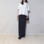 低身長さんでもバランス美人！白のドッキングＴシャツで作るモノトーンスタイル【40代の毎日コーデ】 画像
