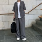 シックなトーンで上品に魅せる。人気インフルエンサーに学ぶハンサムモノトーンな初夏コーデ 画像