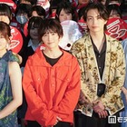 板垣李光人・綱啓永・吉川愛・ME:I MOMONAら、高校にサプライズ登場で420人の生徒が熱狂 学生時代の“恐怖体験”トーク【口に関するアンケート】 画像