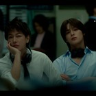 佐藤健＆K（&TEAM）新CM「花火の夏」篇解禁・舞台は会議室 Mrs. GREEN APPLE人気曲が世界観演出 画像