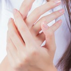 「朝、指がこわばる」どうせ更年期だろうと放置していた40代女性が「病院で告げられた診断」とは【2026年お盆スペシャル】 画像