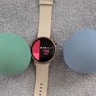 「みんなApple Watch？ 私、シャープなんだけど」付けっぱなしでカロリーを自動記録する“近未来スマートウォッチ”でズボラ体重管理 画像