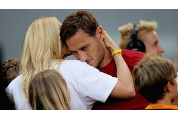 トッティ激白！「ネコが原因で離婚危機になった」 画像