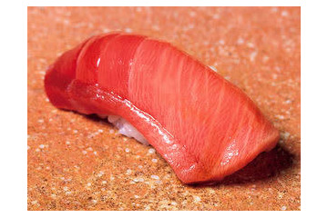 『鮨 かねさか』系列出身の若き大将が供す「巻物」を自宅に持ち帰って堪能しよう！ 画像