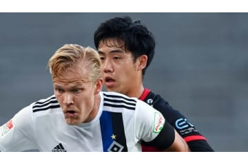 遠藤航、大一番でやった！“屈強戦士”に競り勝った「ドイツ初ゴール」を見よ 画像