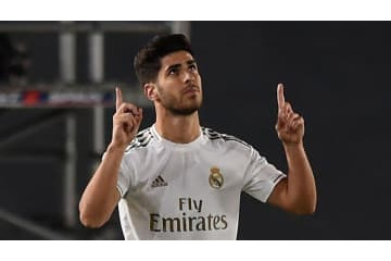 アセンシオ、”復帰15秒”で衝撃弾！ジダン監督との「イチャイチャシーン」もいいぞ 画像