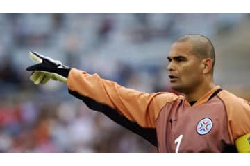 元守護神チラベル、2023年のパラグアイ大統領選に立候補 画像