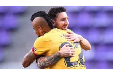 メッシ、すごい！21世紀でアンリと2人だけの「伝説」をつくる 画像