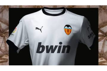 バレンシア、2020-21新ユニフォーム3種を一気に発表！「デザインは街を意識」 画像