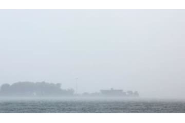 フォルラン監督も驚愕、「濃霧で何も見えない試合」がこれ 画像