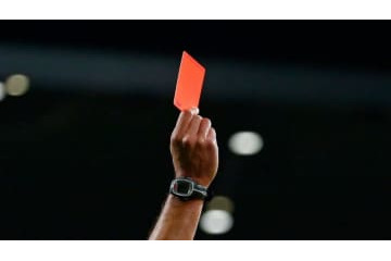 審判を3発ブン殴った「教師兼選手」、10年の出場停止に 画像