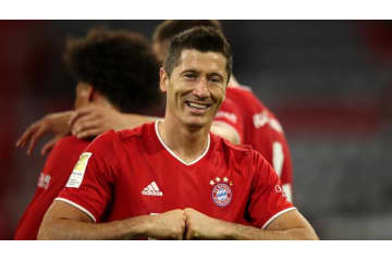 レヴァンドフスキ、開幕戦でやった「神精度のラボーナアシスト」がこれ 画像