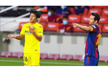 久保建英、バルセロナを脅かした「トリッキーシュート」がこれ 画像