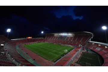 久保の古巣マジョルカ、“スタジアム襲撃”で未成年逮捕　芝が酷いことに… 画像