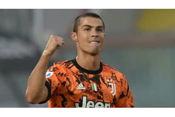 コロナ撃破のロナウド、復帰戦で2ゴール！「無慈悲パネンカ」を見たか 画像