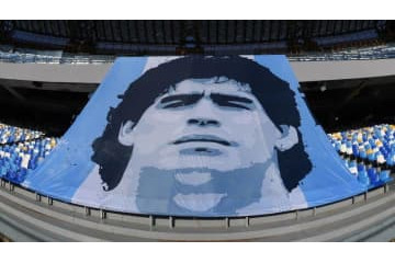 「私はマラドーナの隠し子」25歳女性が訴える…確かに似ている 画像