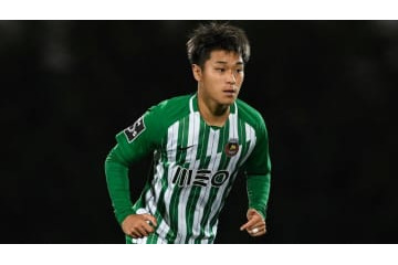食野亮太郎、狂喜のファインゴール！安西幸輝を絶望させる 画像