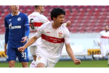 「こら！なにしとるんじゃ」 内田篤人、遠藤航にイチャモン！なぜなのか 画像