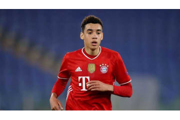 「年俸6億円の18歳」ムシアラ、まだ“練習は母の送り迎え”だった 画像