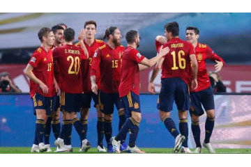 スペイン代表、エンブレムを変更！ 連盟ロゴは「超絶シンプル」に 画像