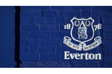 「みんなありがとう」 手術3回でリハビリ2年…エヴァートンの18歳が引退決断 画像