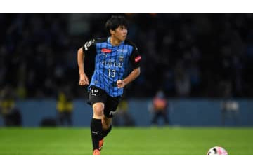 日本代表初招集の山根視来は日本人離れしてる！？鈴木隆行が「一番嫌」と絶賛 画像