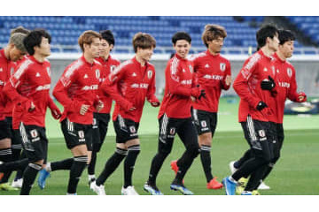 JFA100周年ユニ、日本代表チームに届く！実物はこんな感じ 画像