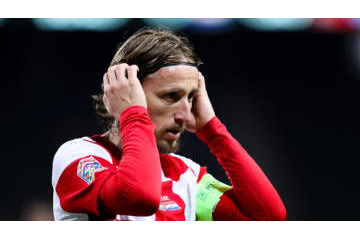 モドリッチ、感極まり涙…クロアチア代表選手の「拍手」で泣いてしまう 画像