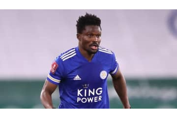 レスター、チェルシーに謝罪　FAカップ優勝後の「投げ捨て事件」を 画像