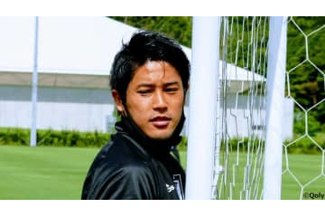 「この人やべぇ…」 内田篤人が震えた小笠原満男の“主審威圧”エピソード 画像