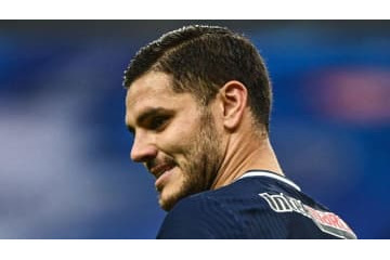 イカルディ、馬に乗る 画像