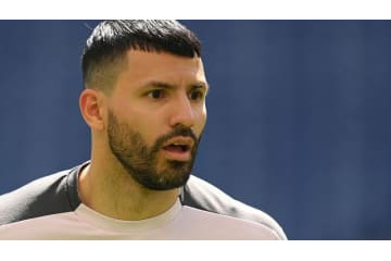 バルセロナ、アグエロ獲得を公式発表！2年契約に 画像