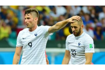 ベンゼマ、宿敵ジルーから「ゴーカート発言」をイジられる 画像