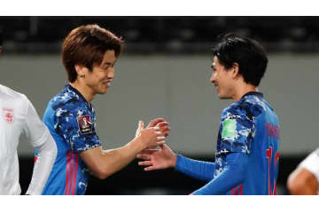 「馬鹿にすんなよ」  長友や南野ら、本田圭佑の“プロフェッショナル”で盛り上がる 画像