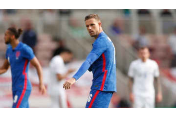 なぜイングランド代表ヘンダーソンはEUROに行くのか！ロイ・キーンが苦言 画像