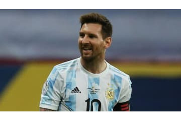 誕生日のメッシ、代表同僚から「夜中のサプライズ」 画像