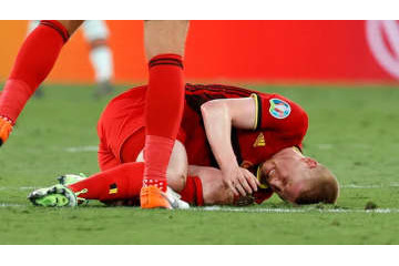 ベルギー、EURO準々決勝進出も…デブライネとアザールが負傷交代 画像