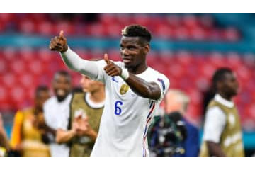 ポグバ、フランス代表で「意味不明の超絶トラップ」をやる 画像