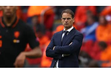 EURO敗退のオランダ、デブール監督辞任は「契約条項」か　ファンハール待望論も 画像