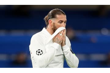 セルヒオ・ラモス、砂を走る 画像